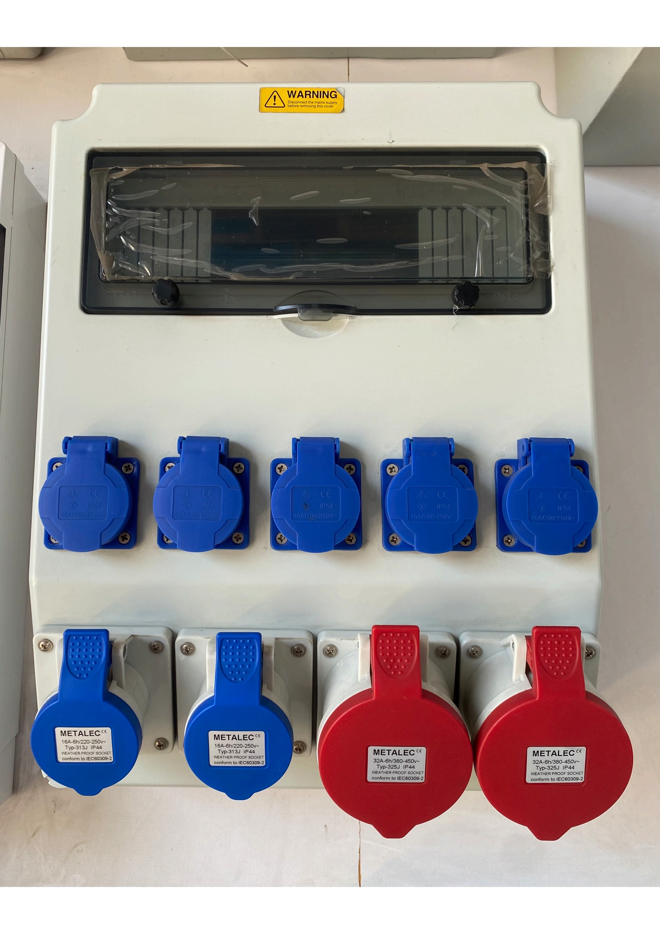 Prises industrielles Metalec — Watts Service Trading, matériel électrique Dakar Sénégal